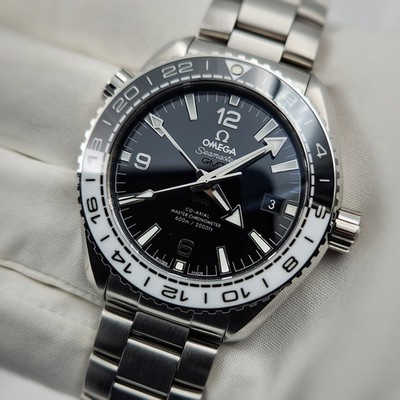 OMEGA Seamaster Planet Ocean 600M GMT ''Oreo'' - 215.30.44.22.01.001