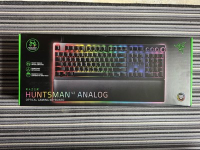 Razer Huntsman V2 Analog Optical Gaming Tastatur QWERTZ
