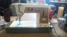 Singer Golden Touch and Sew #630 Deluxe Zig-Z...