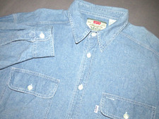Levi's Long Sleeved Medium Wash Blue Denim Button Up Shirt Men's Large