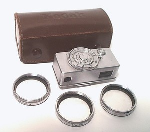 KODAK RETINA CLOSE-UP RANGEFINDER & AUXILIARY NI/II/III LENS SET IN CASE - CLEAN