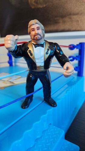 WWF Hasbro - Million Dollar Man Series 1 (1990)...