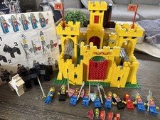 Classic Yellow Lego Castle 6075 Vintage Set 9...