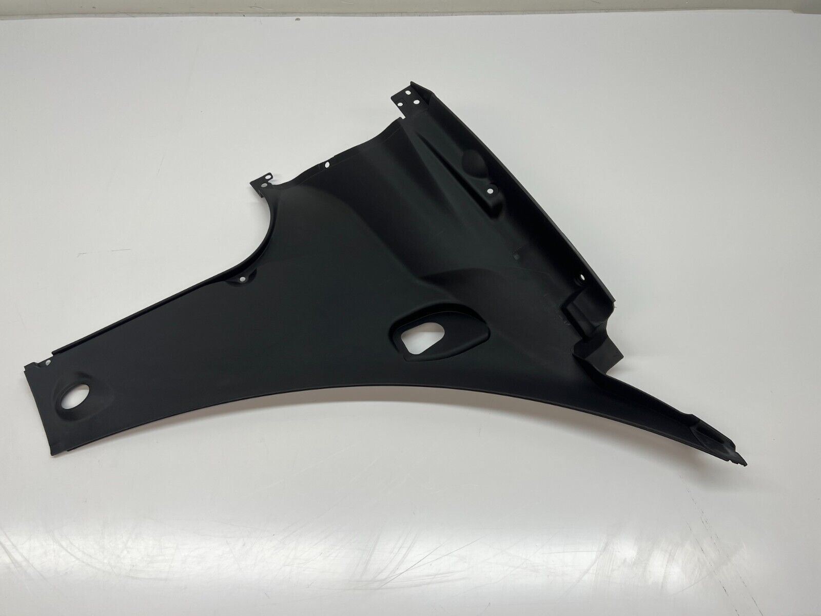 FERRARI 488 GTB PASSENGER RIGHT RH UNDER WINDSHIELD COWL OEM 87149300