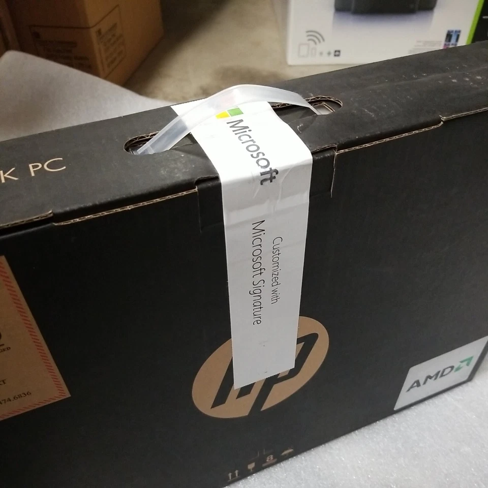 HP 6-1131nr 16in. (500GB, AMD A8 Quad-Core, 1.7GHz, 4GB) Ultrabook - C2L00UA - Image 3 of 4