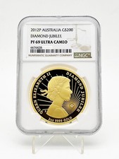 Australia 2012 200$ Queen Elizabeth II Diamond Jubilee 2 oz Gold Coin NGC PF69