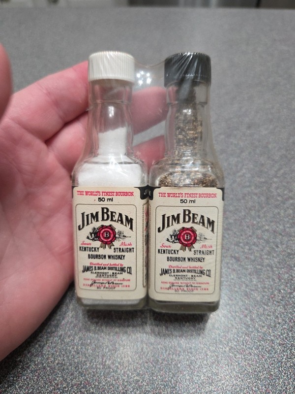 Jim Beam Whiskey Bottle Salt & Pepper Shakers Vintage New Sealed.  B-1