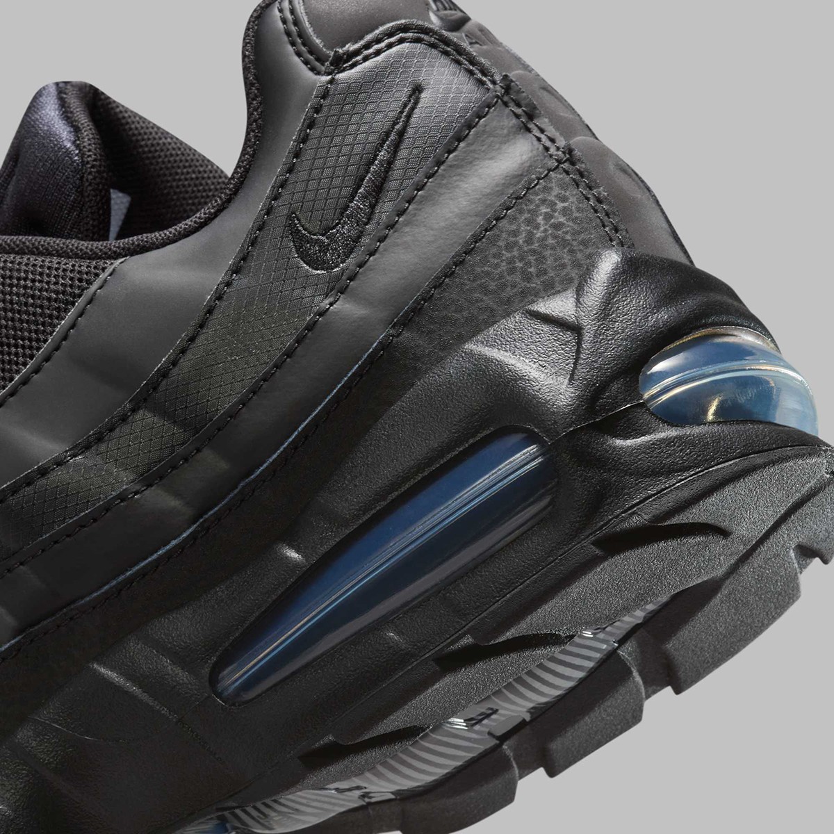 Nike Air Max 95 OG Triple Black Anthracite Big Bubble HM8755-001 
