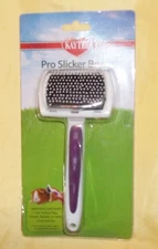 Kaytee Pro Slicker Brush for small animals pets rabbits guinea pigs ferrets NEW