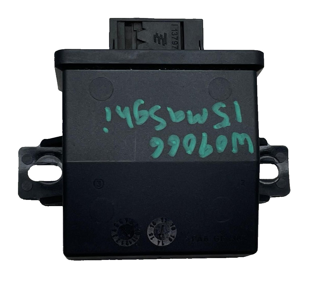 2015 Maserati Ghibli OEM Headlight Lamp Control Module 06700043070