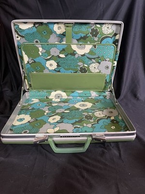 RARE! Vintage Samsonite Geeen 17''  Briefcase/ Attaché Case w/ Groovy Interior 