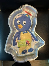 Wilton Nick Jr. The BackYardigans Penguin Cake Pan 1991