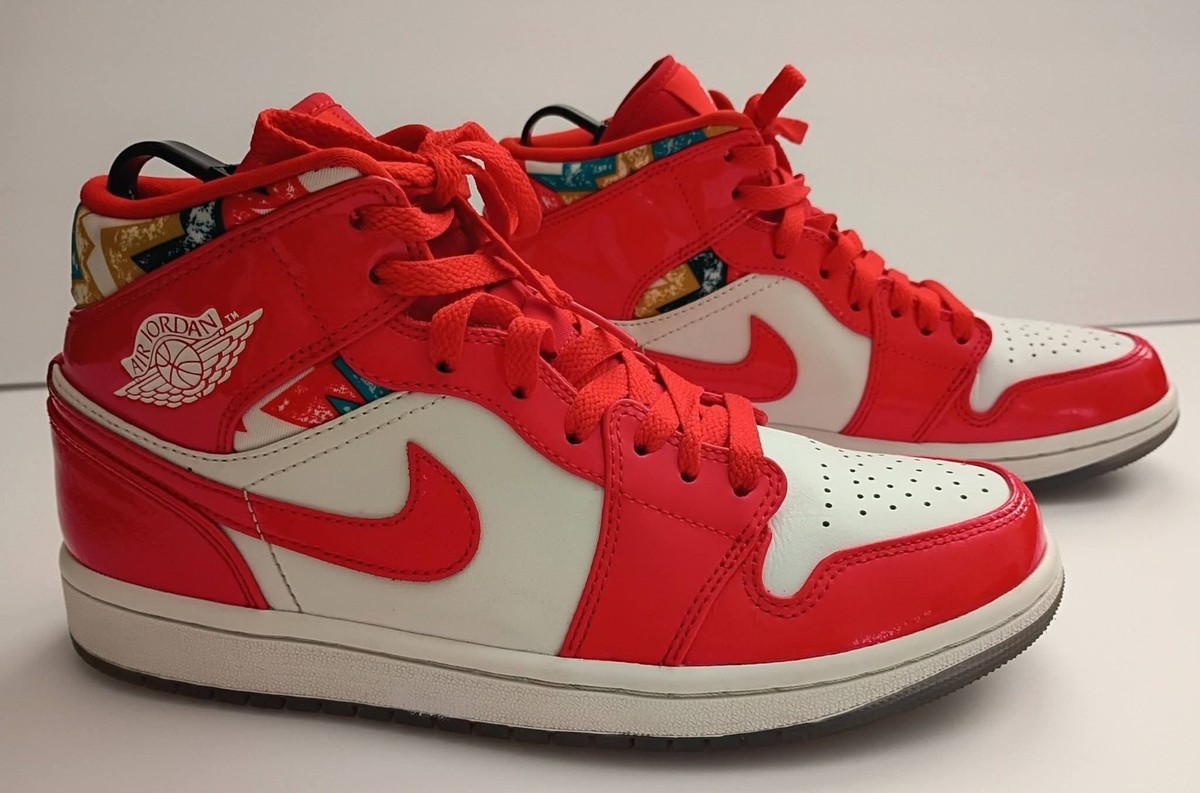 NIKE Air Jordan 1 Mid SE 