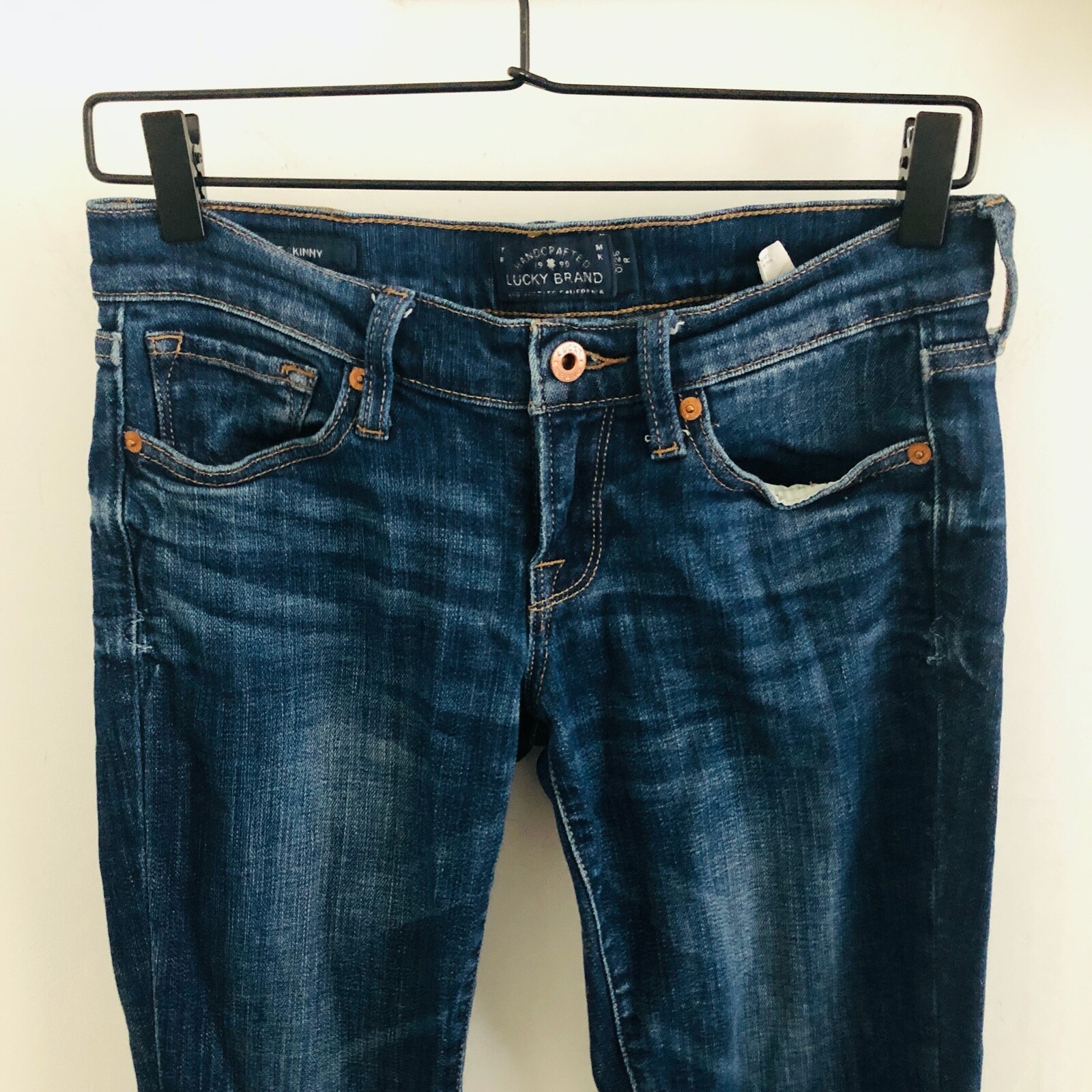 Lucky Brand Charlie skinny купить в 