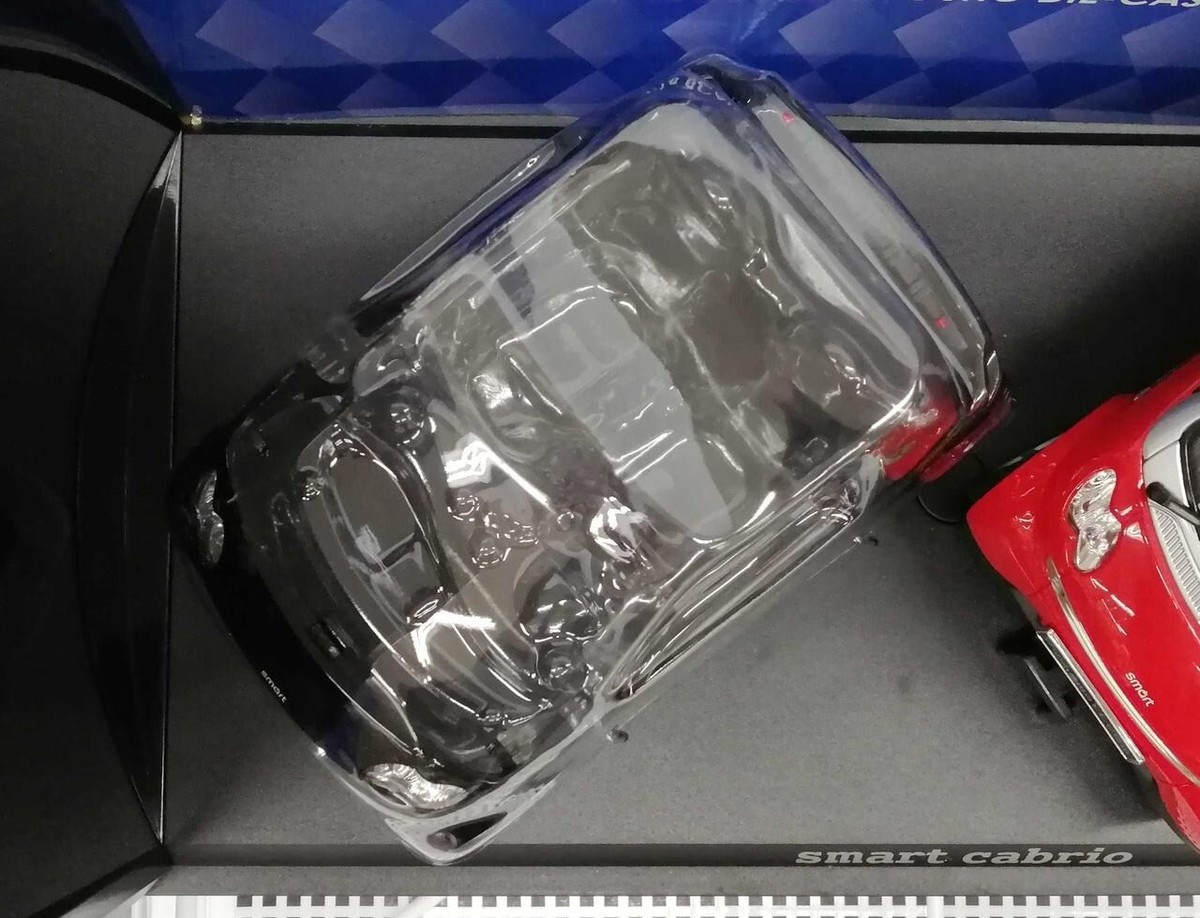 Direct from Japan 1/18 Smart Caprio Red & Black/Silver | eBay