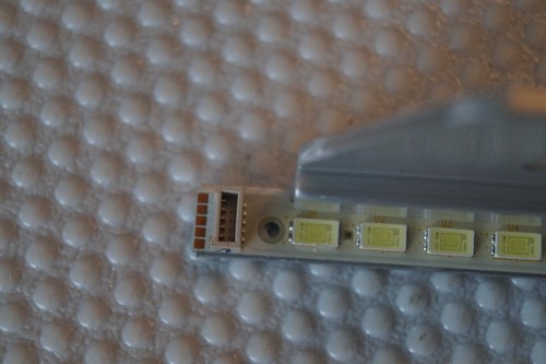 LED BACKLIGHT STRIP 12506N FÜR 32" LG 32LS3500 LED TV AB BILDSCHIRM: T320XVN01.1 - Bild 3 von 5