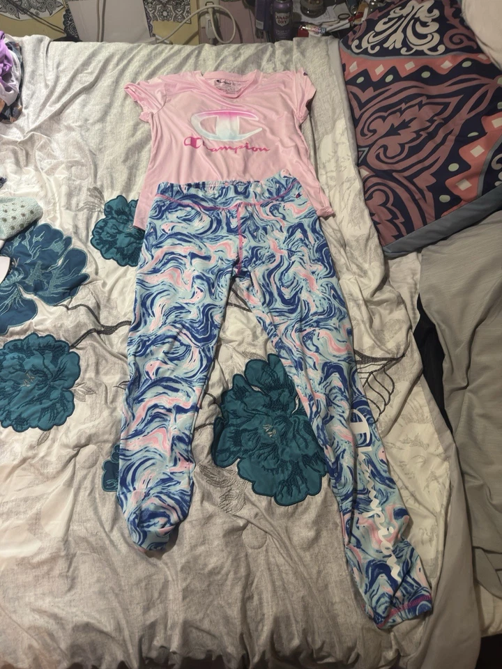 Champion Camiseta y 2 Pares de Pantalones de Correr Conjunto para Niñas Talla 14/16 Foto 3 de 4