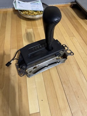 1996 1997 Lincoln Mark VIII Ford Thunderbird Sc Cougar XR7 A/T Shifter Assembly