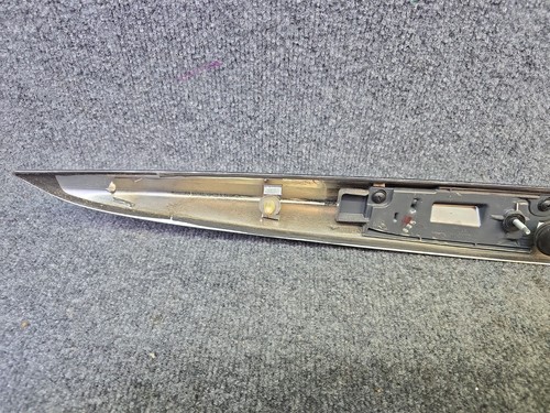 Broken Tabs 07-13 Infiniti G37 Trunk Molding Camera 26590-JJ52 CONVERTIBLE ONLY - Picture 4 of 5