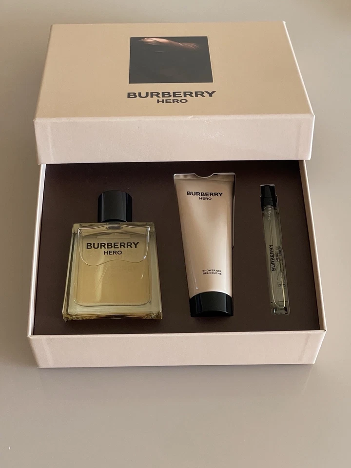 Burberry Hero Gift Set for Men - Eau de Toilette 3-Piece Set - Image 2 of 3