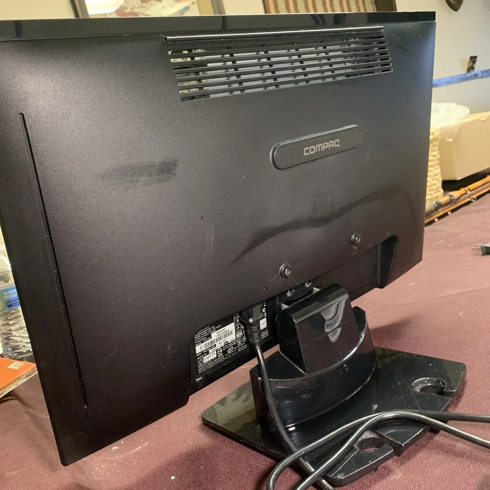 Compaq WF1907 19" Monitor - Image 4 of 4