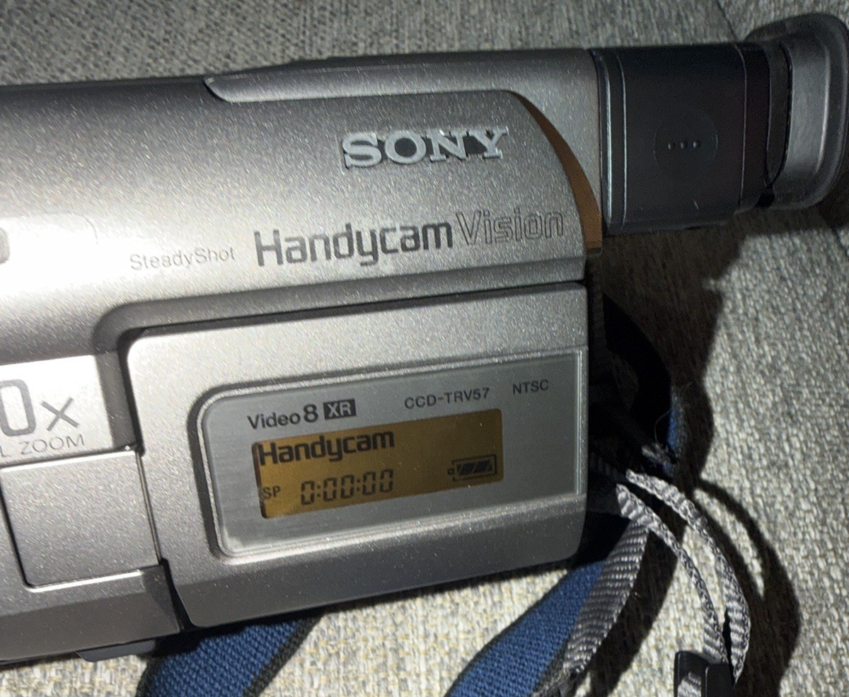 Sony CCD-TRV57 Handycam Vision Video 8 XR 360x Fully Tested