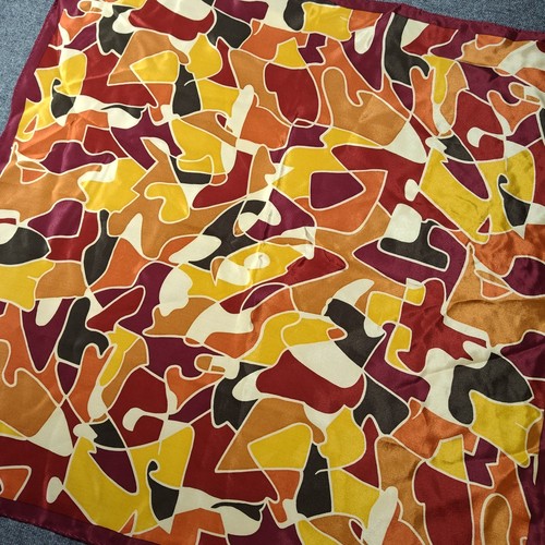 VINTAGE AUTHENTIC ELAINE GOLD Multi ORANGE SILK 21" SQUARE SMALL SCARF - Picture 2 of 4