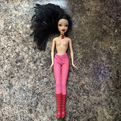 Vintage 1999 Barbie My Scene Nolee Doll With Rooted Lashes Brown Hair 