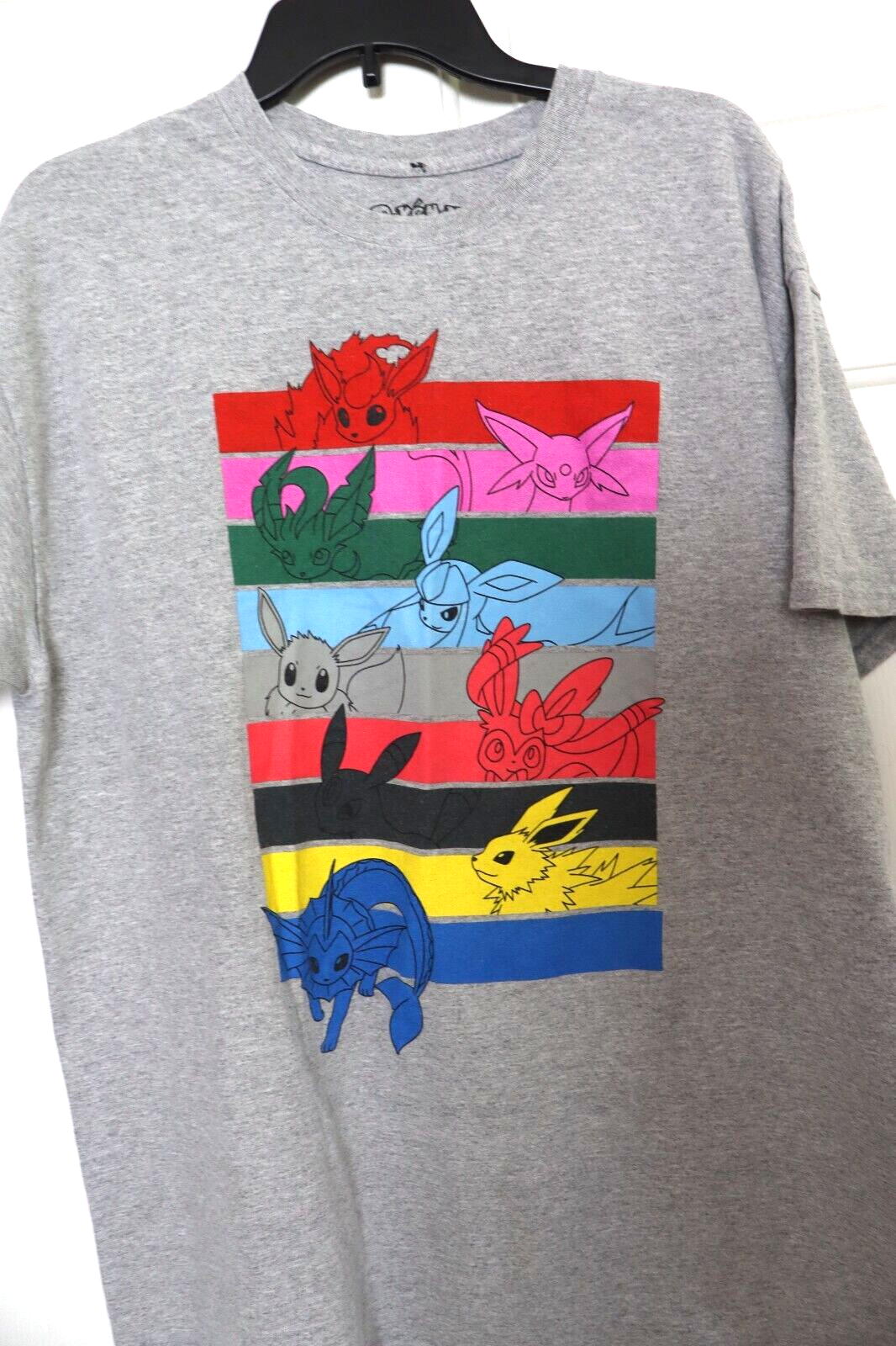 Pikachu Pokémon Men's T-Shirt Size XL Gray Graphic Print Short Sleeve Cotton