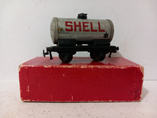 TRIX Twin Shell petrol Tanker tinplate model railway rolling stock - Picture 1 of 4