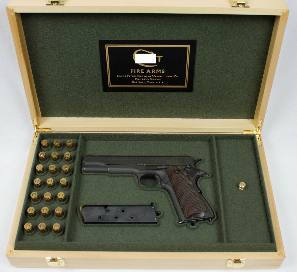 PISTOL GUN PRESENTATION CUSTOM DISPLAY CASE BOX for COLT m1911 A1