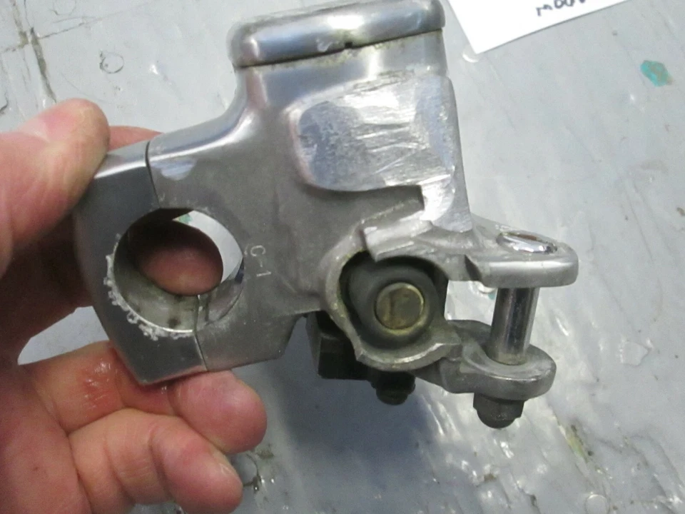 Cilindro maestro delantero VT750DC Shadow Spirit (modificado) 2001-2007 45510-MCL-006 Foto 3 de 4