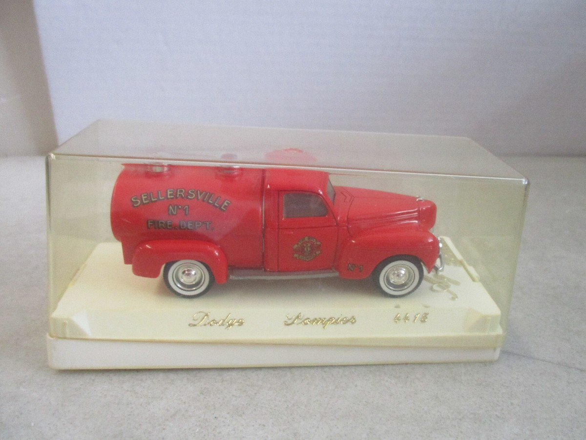 VINTAGE SOLIDO DODGE POMPIER 4415 SELLERSVILLE FIRE DEPT FIRE