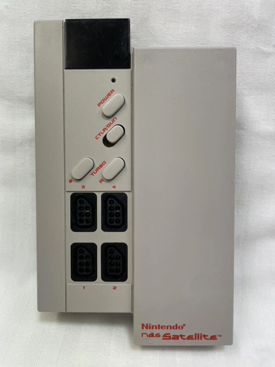Original Nintendo NES Satellite Wireless TRANSMITTER NO RECEIVER UNTESTED