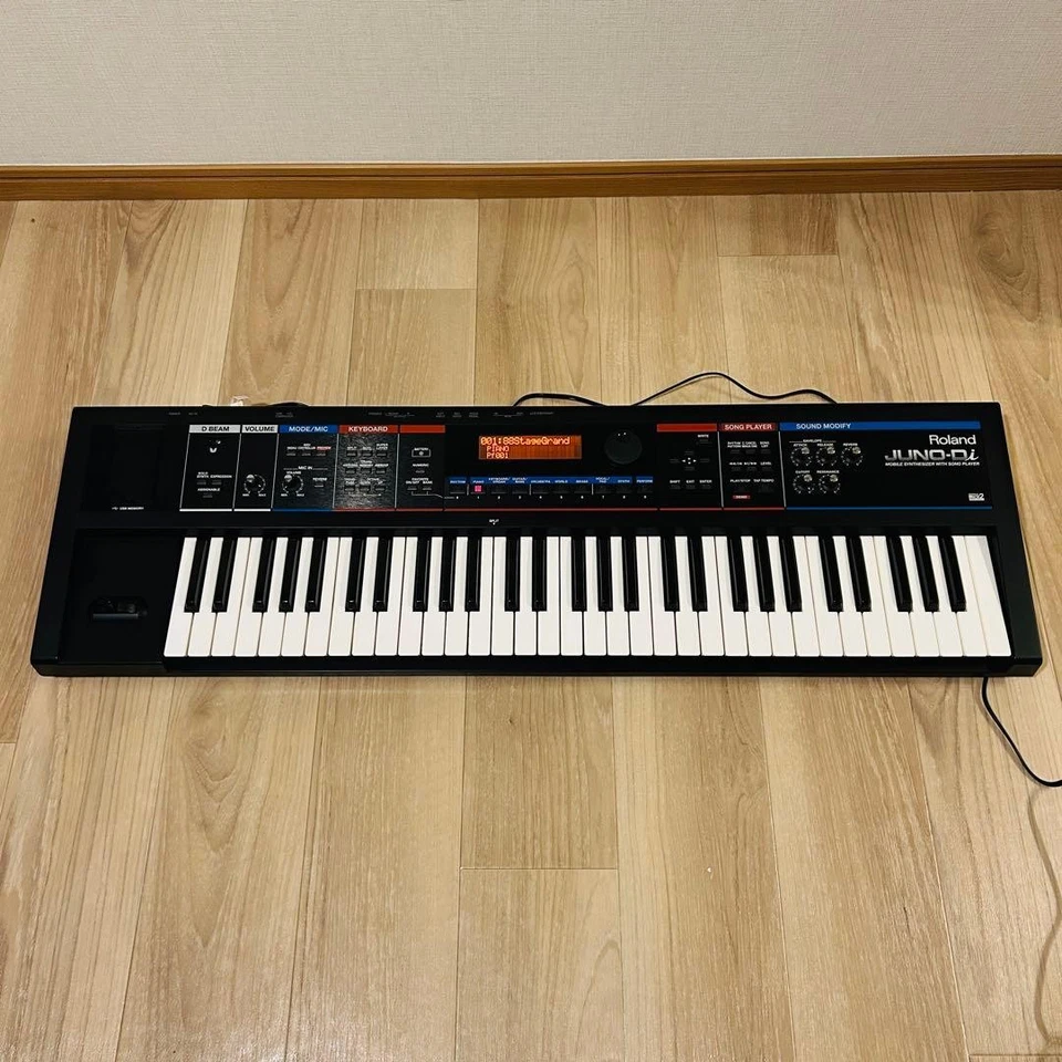 Roland Synthesizer With Song Player Juno-Di Portable 61-key With Case Used - Image 3 of 4