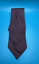 Brooks Brothers 100 Silk Tie Maroon Chain Link Wave Pattern USA Made