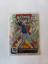 2022 Panini Donruss Baseball Bomb Squad Silver Shimmer Vladimir Guerrero Jr.￼