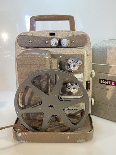 VINTAGE BELL & HOWELL 8MM FILM PROJECTOR AUTOLOAD DESIGN - Picture 7 of 17