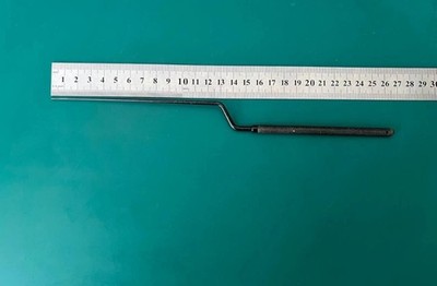 Medtronic 9569689 MetrX II Micro Nerve Hook, Right, Bayonet Neuro Spine