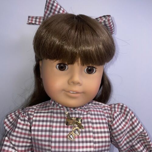 American Girl Pleasant Co. Samantha bambola 18” 3 abiti, accessori rara ritirata - Foto 7 di 23