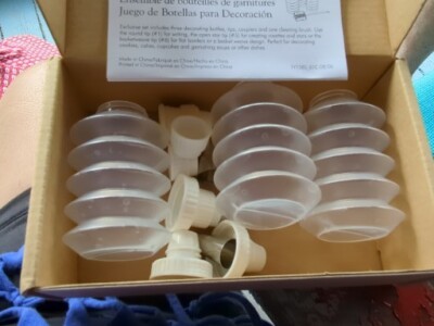 The Pampered Chef Decorator Bottle Set 1585 in Original Box