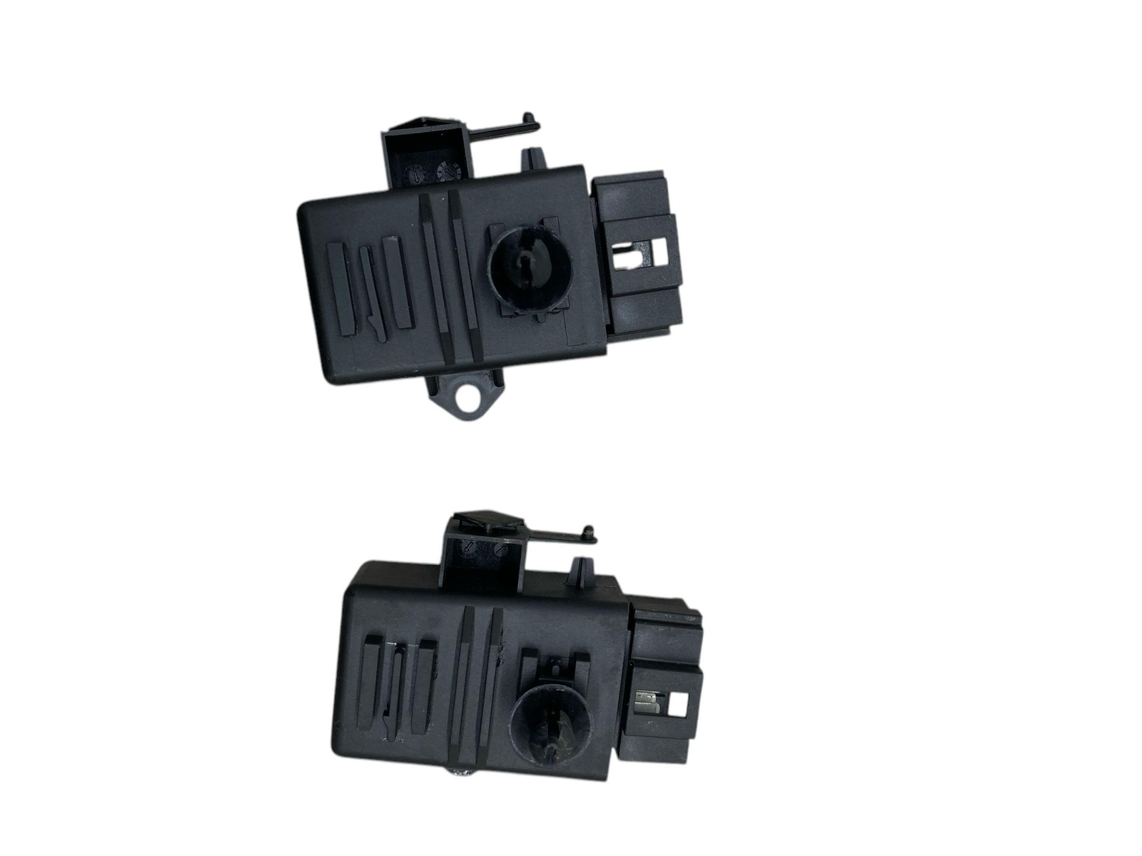 2016-2020 BENTLEY BENTAYGA OEM LEFT & RIGHT REAR HEATED SEAT CONTROL MODULE UNIT
