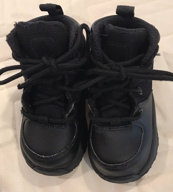 nike acg sneaker boots