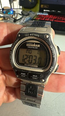 VINTAGE TIMEX IRONMAN TRIATHLON 8 LAP 100M DIGITAL WATCH 746-j7 | eBay