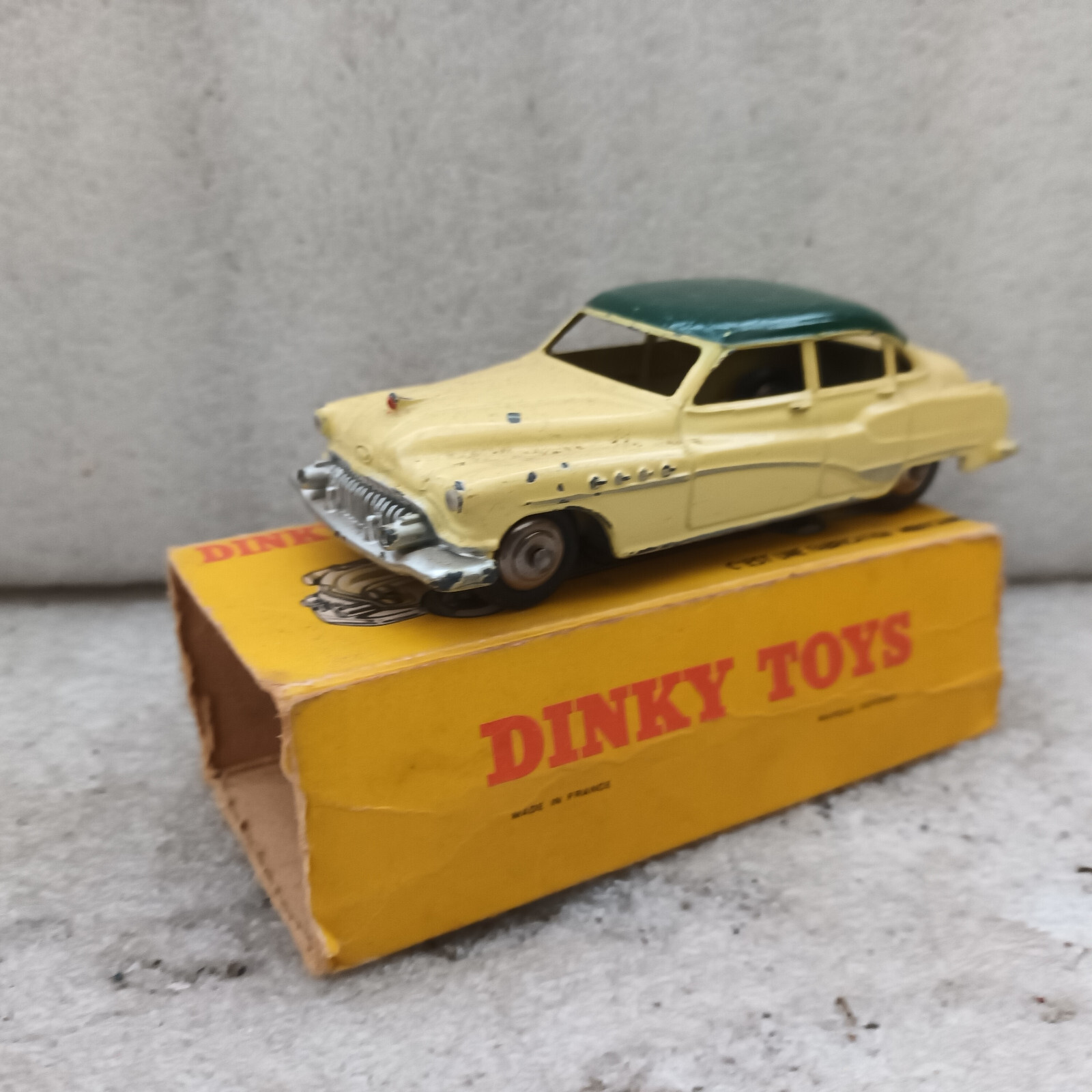 Dinky 24V, Buick Roadmaster - Free Price Guide & Review