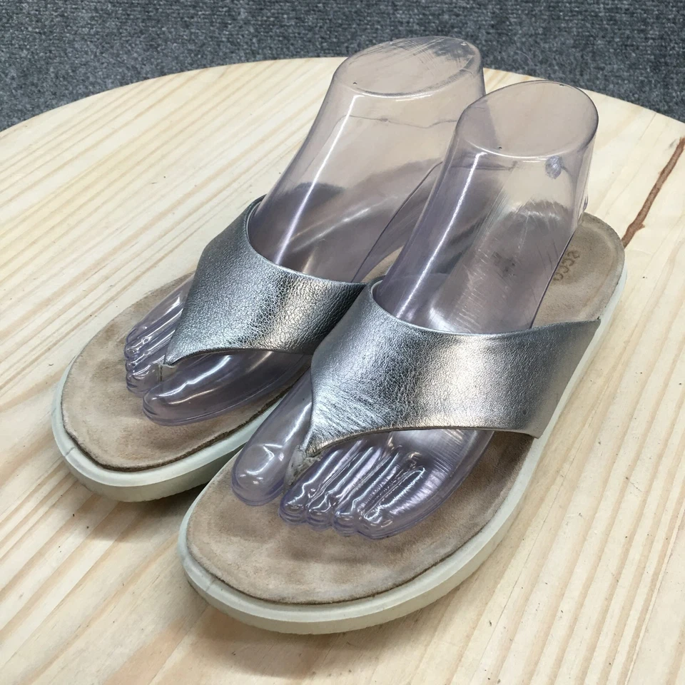 Sandalias Ecco para mujer 8 Corksphere tanga puntera plateada sin cordones comodidad baja Foto 3 de 4