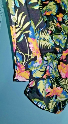 New W Tag Trendy Vibes Black Hawaiian Floral Print Romper Shorts Spaghetti Strap - Picture 4 of 6