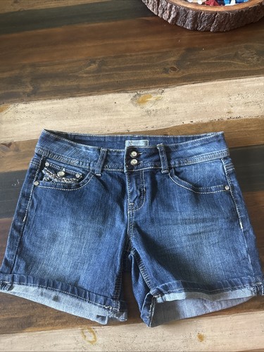 JUNIOR SHORTS SIZE 7 BY SOUR GIRL WITH RHINESTONES - Picture 8 of 12