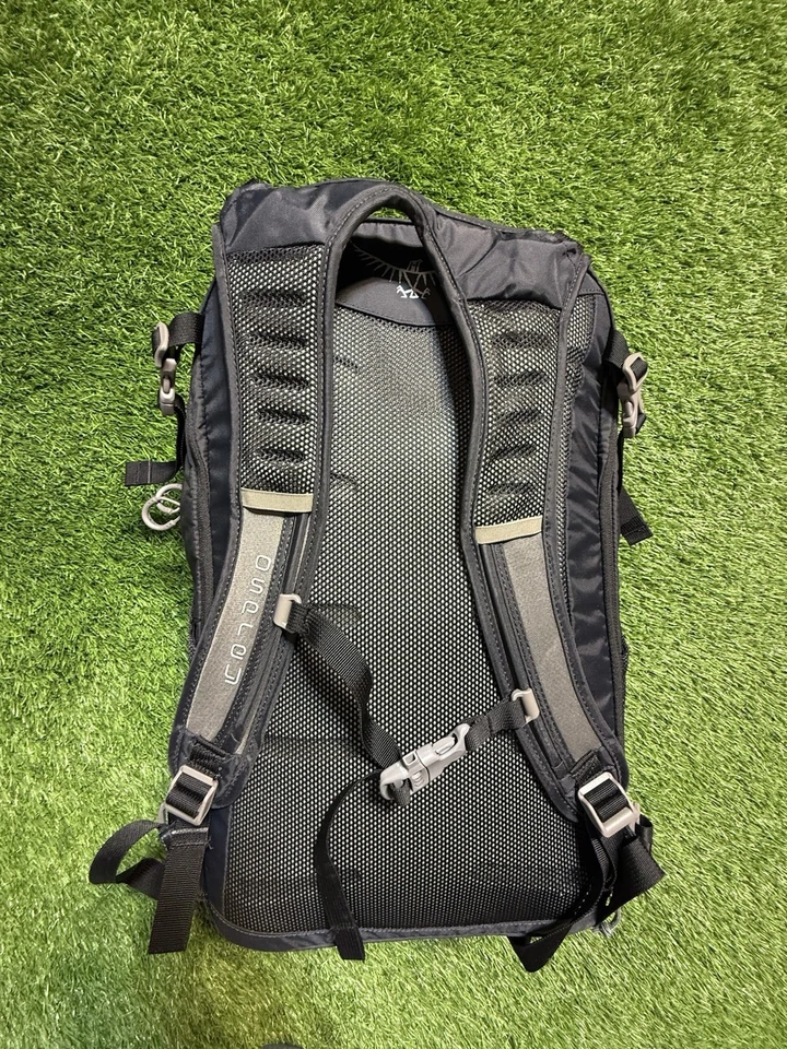 Osprey Daylite Travel Plus Backpack Black Lightweight CarryOn Pack 20L - Image 4 of 4