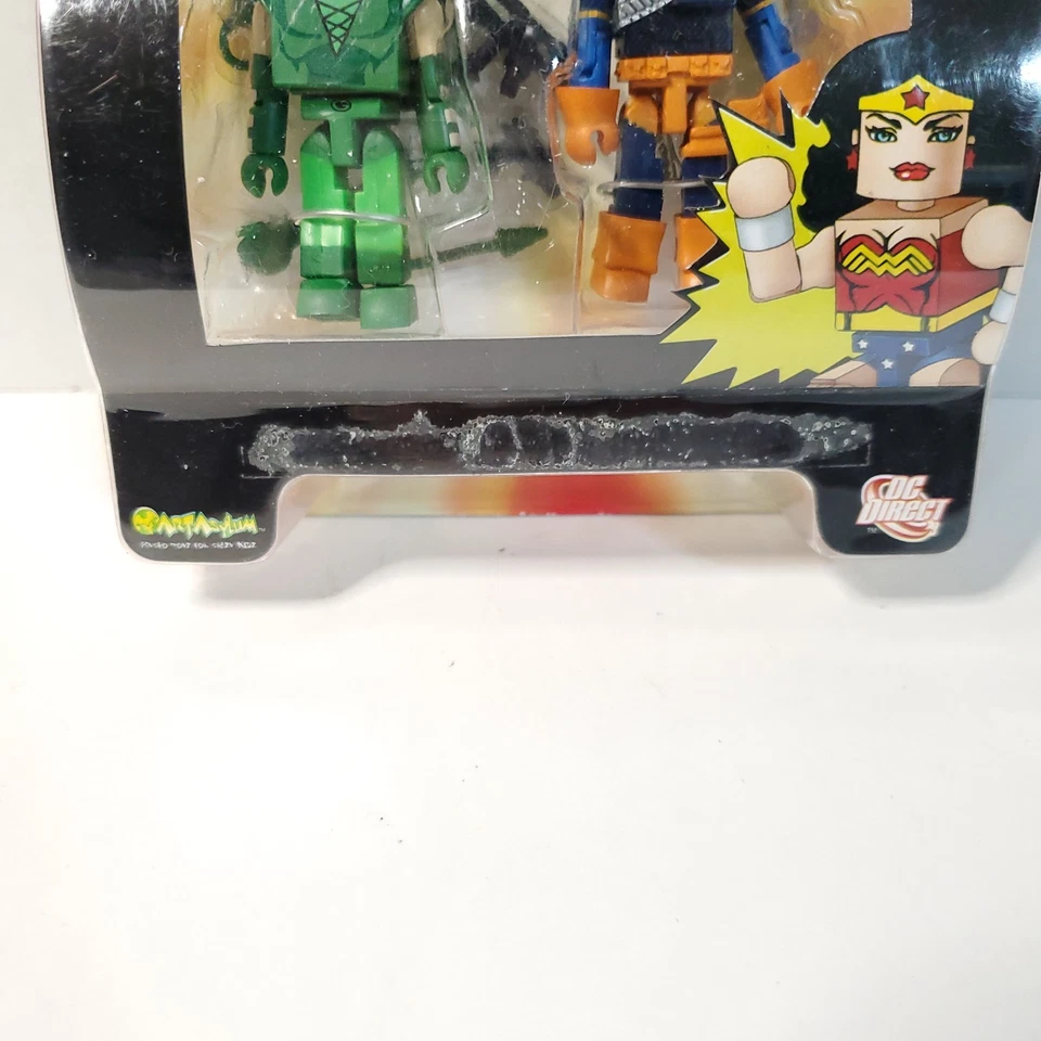 DC Minimates GREEN ARROW DEATHSTROKE Figuras Série 3 Art Asylum 2006 DANO NA CAIXA - Imagem 4 de 4